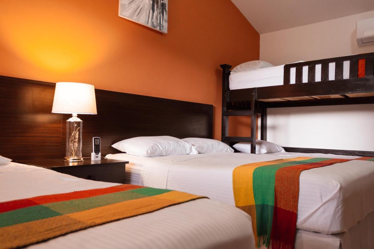 Hotel Boutique Victoria Мойогалпа Екстериор снимка