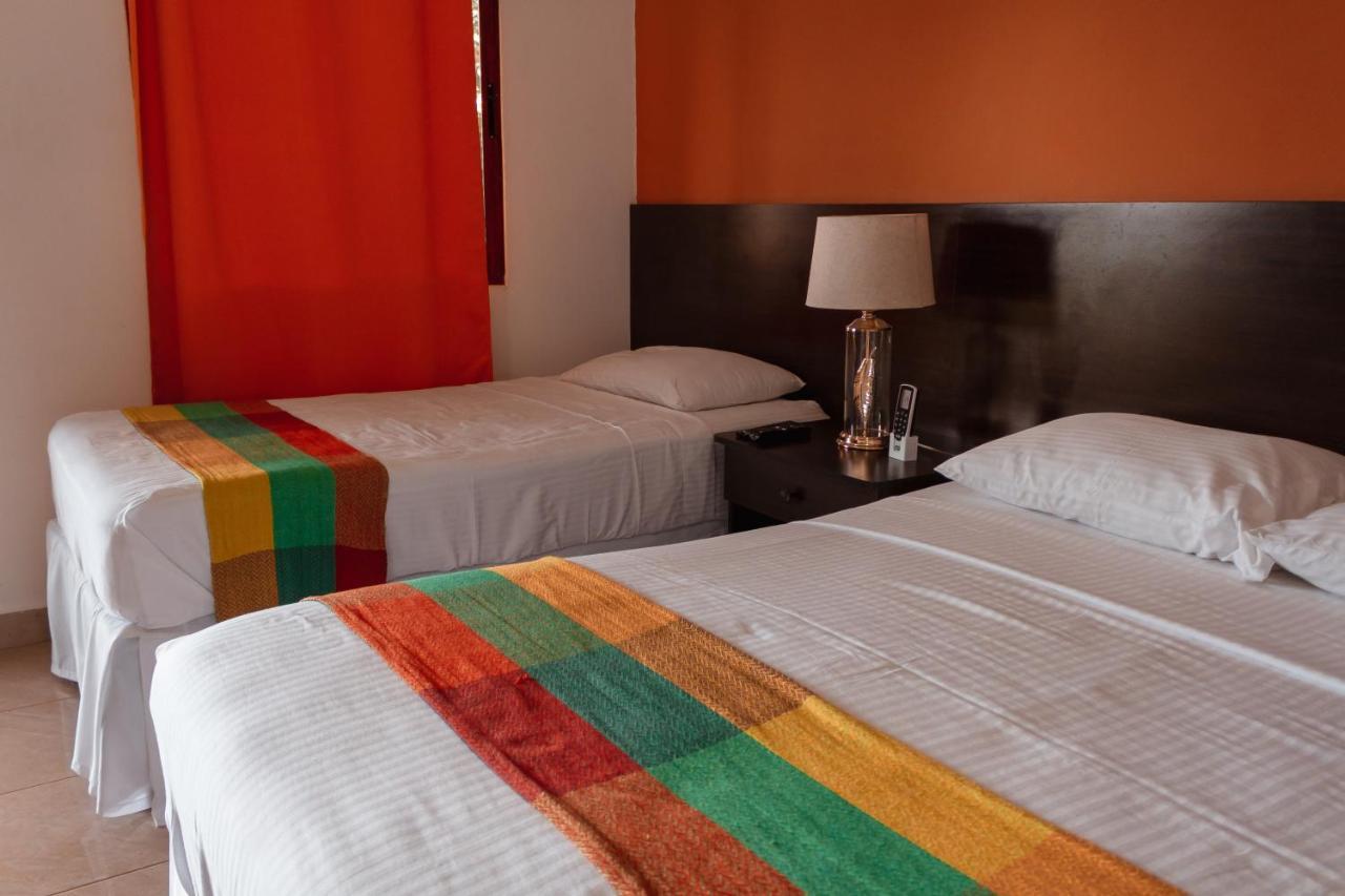 Hotel Boutique Victoria Мойогалпа Екстериор снимка