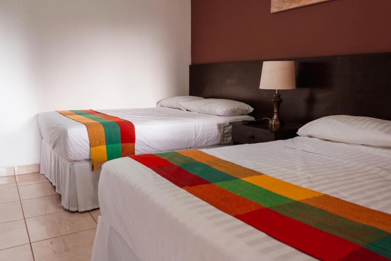 Hotel Boutique Victoria Мойогалпа Екстериор снимка
