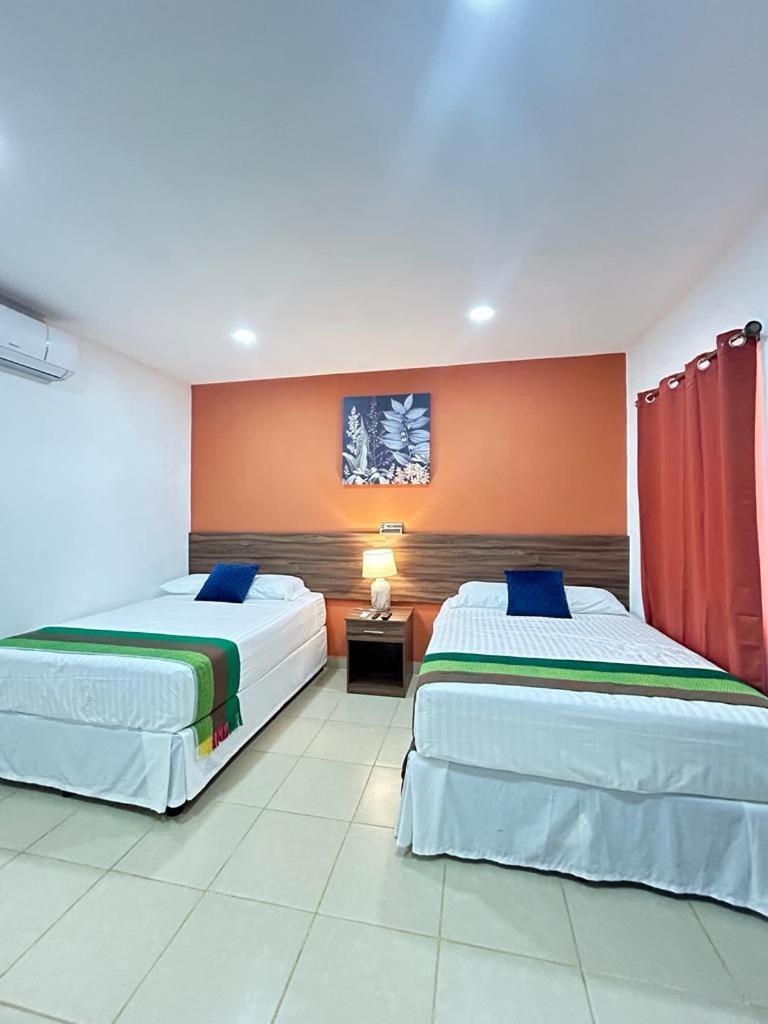 Hotel Boutique Victoria Мойогалпа Екстериор снимка