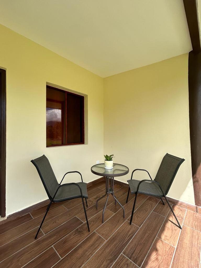Hotel Boutique Victoria Мойогалпа Екстериор снимка